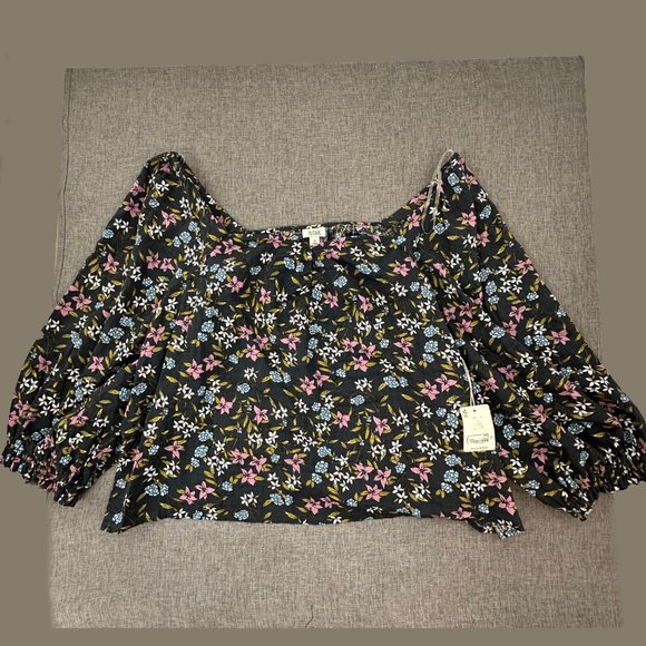 a.n.a Tops - Brand NEW! a.n.a a new approach Floral Top‎ Plus 3X Long Sleeve MSRP $49